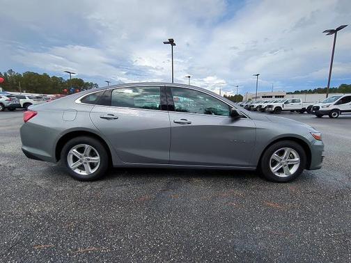2024 Chevrolet Malibu LT W/1LT