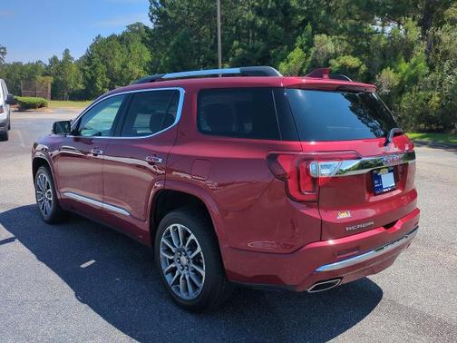 2020 GMC Acadia DENALI