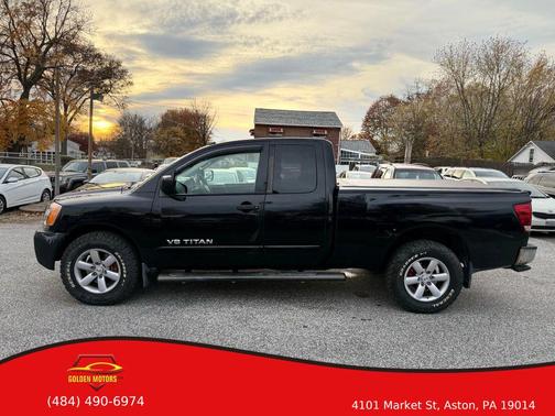 2013 Nissan Titan SV