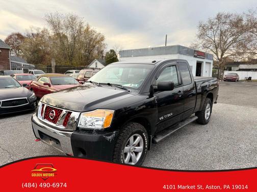 2013 Nissan Titan SV