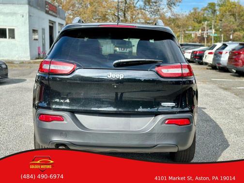 2016 Jeep Cherokee Sport