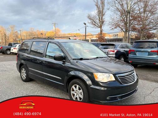 2012 Chrysler Town & Country Touring