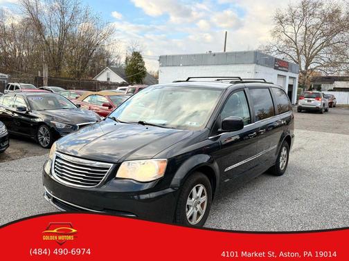 2012 Chrysler Town & Country Touring