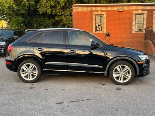 2017 Audi Q3 2.0T Premium