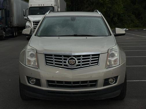 Silver 2014 Cadillac SRX Luxury Collection