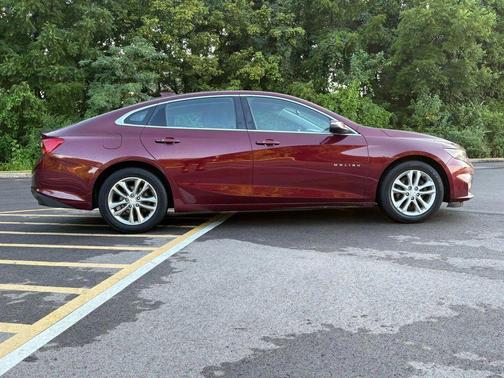 2016 Chevrolet Malibu 1LT