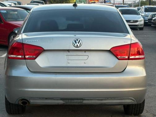 2012 Volkswagen Passat 2.5 SE