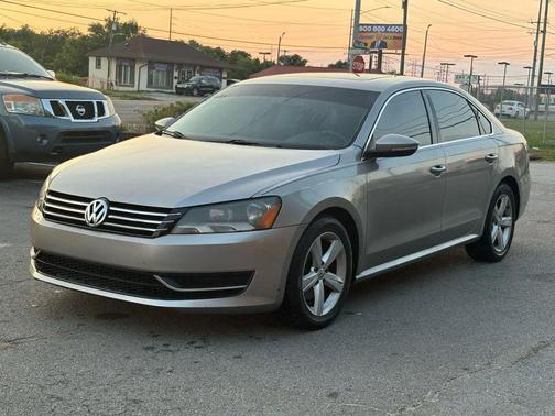 2012 Volkswagen Passat 2.5 SE