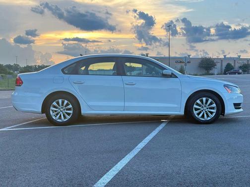 2015 Volkswagen Passat 1.8T S