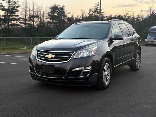 Tungsten Metallic 2016 Chevrolet Traverse 1LT