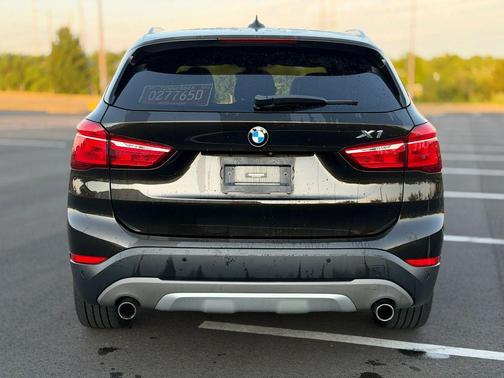 Green 2017 BMW X1 sDrive28i
