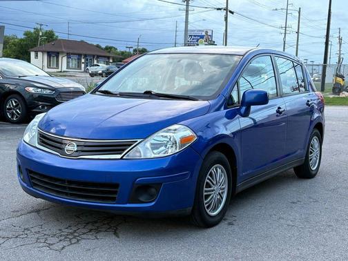 2011 Nissan Versa 1.8 S