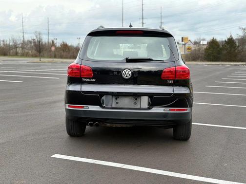2016 Volkswagen Tiguan S