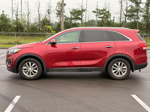 Remington Red 2016 Kia Sorento LX
