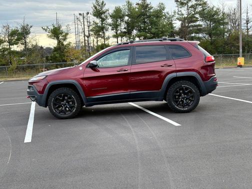 2018 Jeep Cherokee Trailhawk