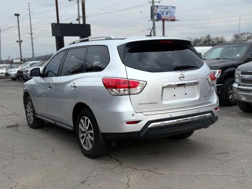 2013 Nissan Pathfinder SV