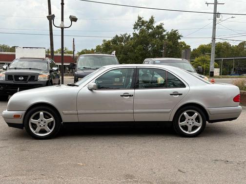 1999 Mercedes-Benz E-Class E 320 Sedan 4D
