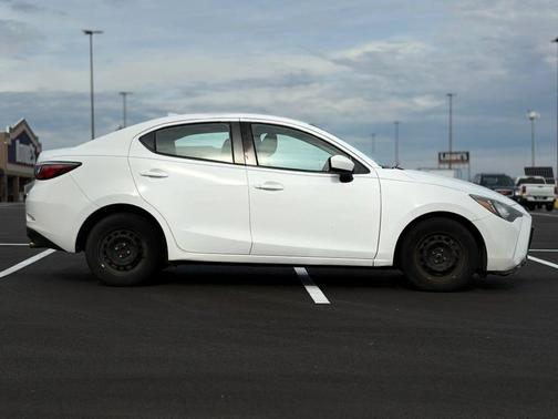 2019 Toyota Yaris Sedan L
