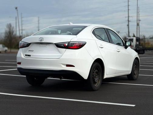 2019 Toyota Yaris Sedan L