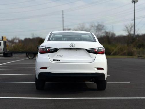 2019 Toyota Yaris Sedan L