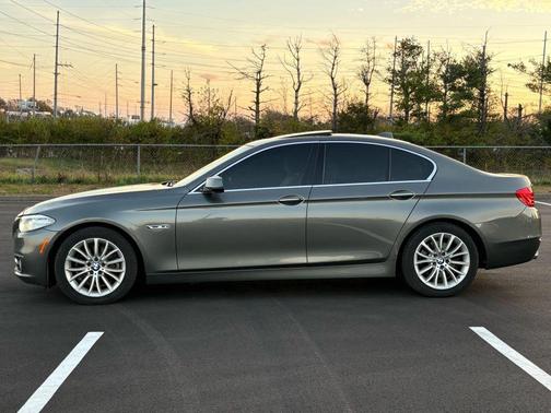 2015 BMW 528 528i Sedan 4D