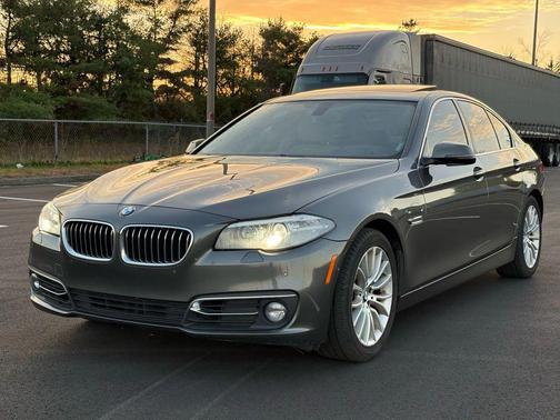 2015 BMW 528 528i Sedan 4D