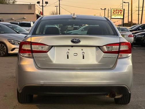 2018 Subaru Impreza 2.0i Premium