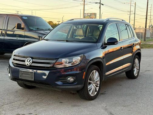 2012 Volkswagen Tiguan 2.0T SE 4MOTION