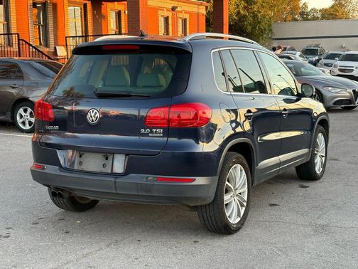 2012 Volkswagen Tiguan 2.0T SE 4MOTION