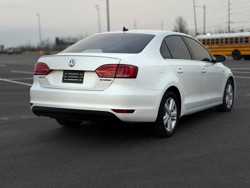 Oryx White 2013 Volkswagen Jetta Hybrid SEL