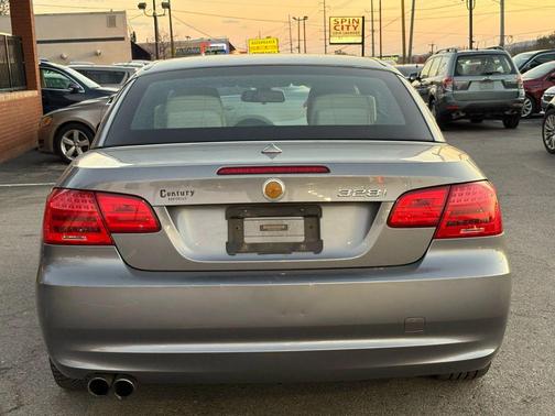 2013 BMW 328 328i Convertible 2D