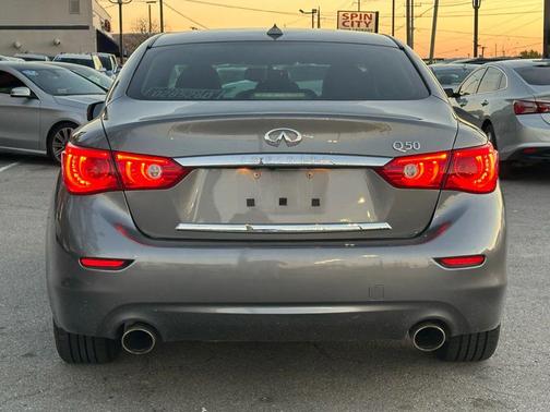 2015 INFINITI Q50 Premium
