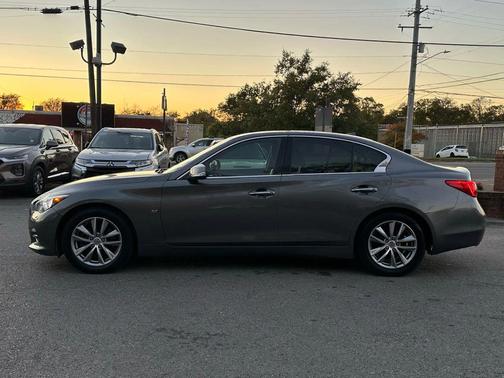 2015 INFINITI Q50 Premium