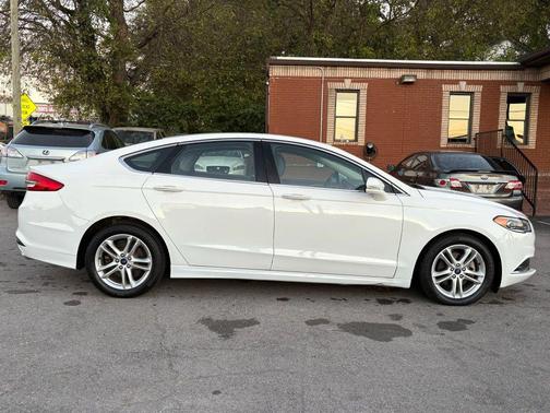 2018 Ford Fusion Hybrid SE