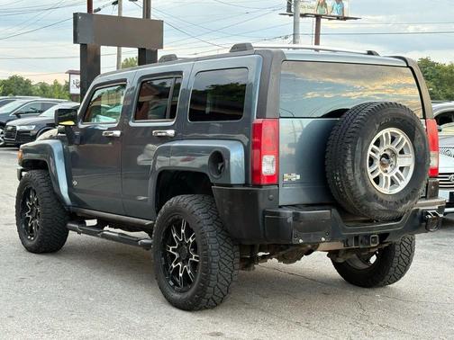 2007 Hummer H3 Base