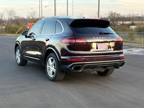 2018 Porsche Cayenne Cayenne