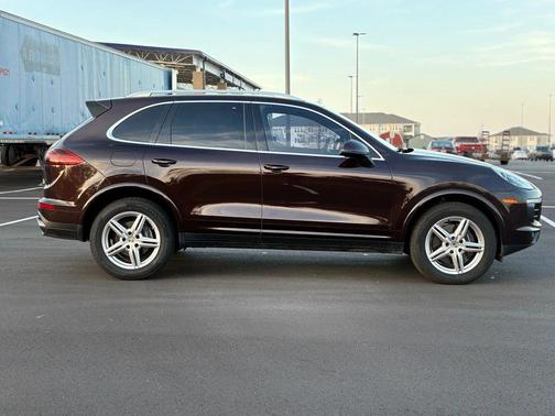 2018 Porsche Cayenne Cayenne