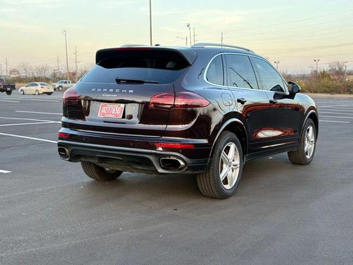 2018 Porsche Cayenne Cayenne