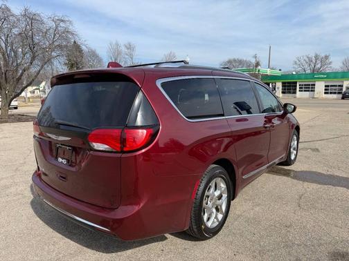 2019 Chrysler Pacifica Touring L