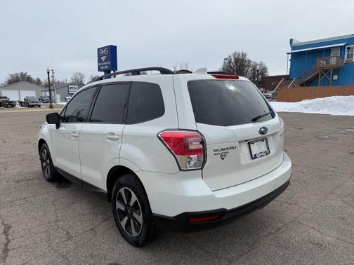 2017 Subaru Forester 2.5i