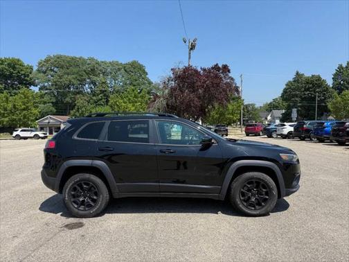 2022 Jeep Cherokee X 4x4