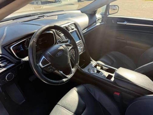 2020 Ford Fusion Titanium