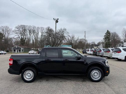 Shadow Black 2023 Ford Maverick XL