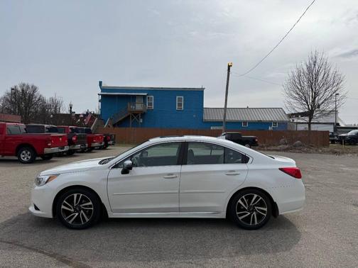 2017 Subaru Legacy Sport