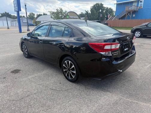 2019 Subaru Impreza 2.0i