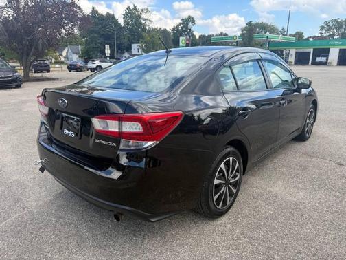 2019 Subaru Impreza 2.0i
