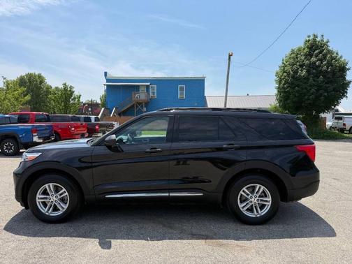 Agate Black Metallic 2020 Ford Explorer XLT
