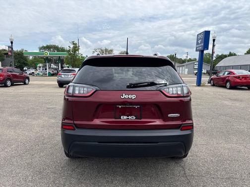 Velvet Red Pearlcoat 2019 Jeep Cherokee Latitude