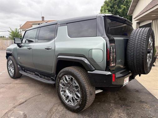 2024 GMC HUMMER EV SUV 3X