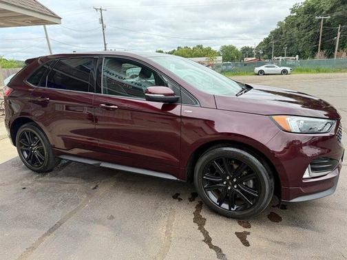 2020 Ford Edge ST